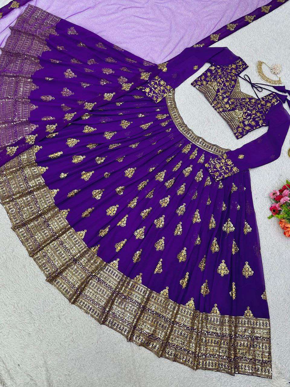 QRC 195 LEHENGA CHOLI