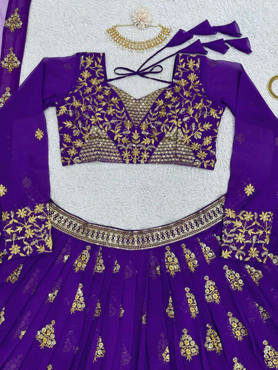 QRC 195 LEHENGA CHOLI