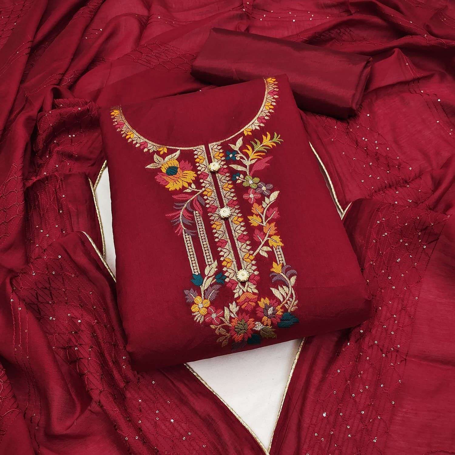 RN AVANTIKA PAKISTANI SUIT