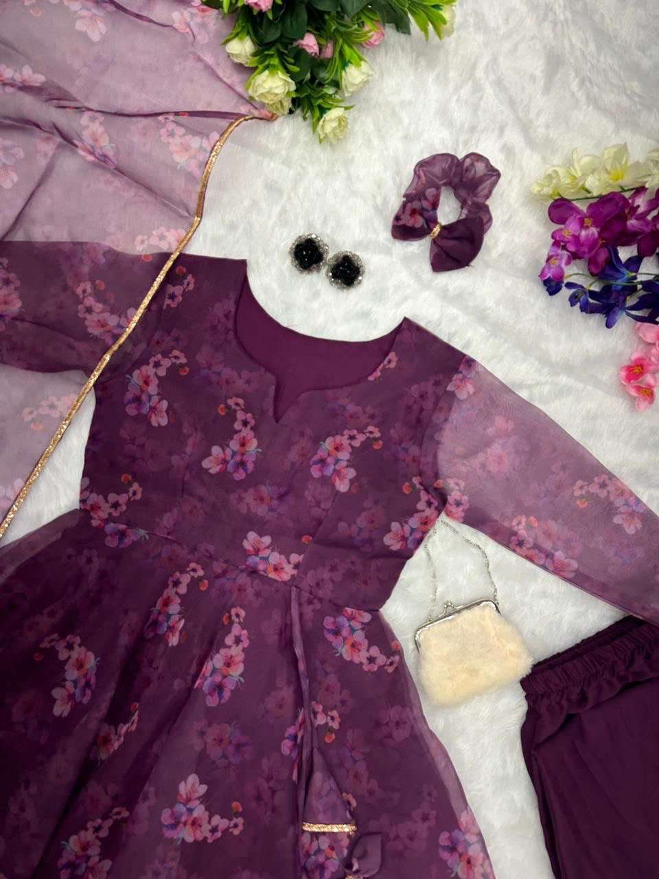 SC 155 GOWN SET