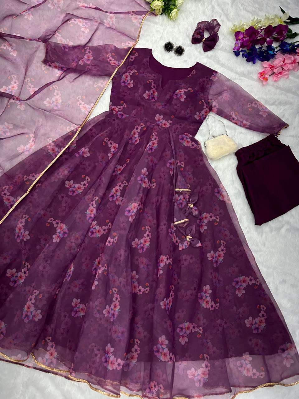 SC 155 GOWN SET