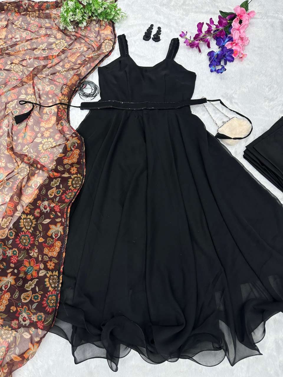 SC 19 GOWN SET