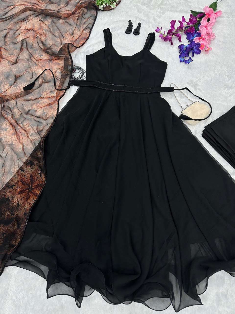 SC 19 GOWN SET