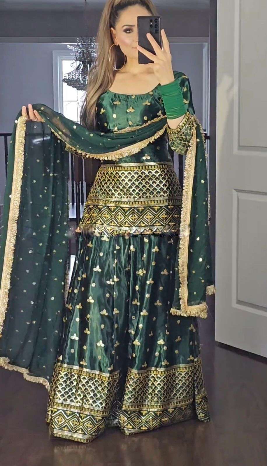 SRK 5115 SHARARA SUIT