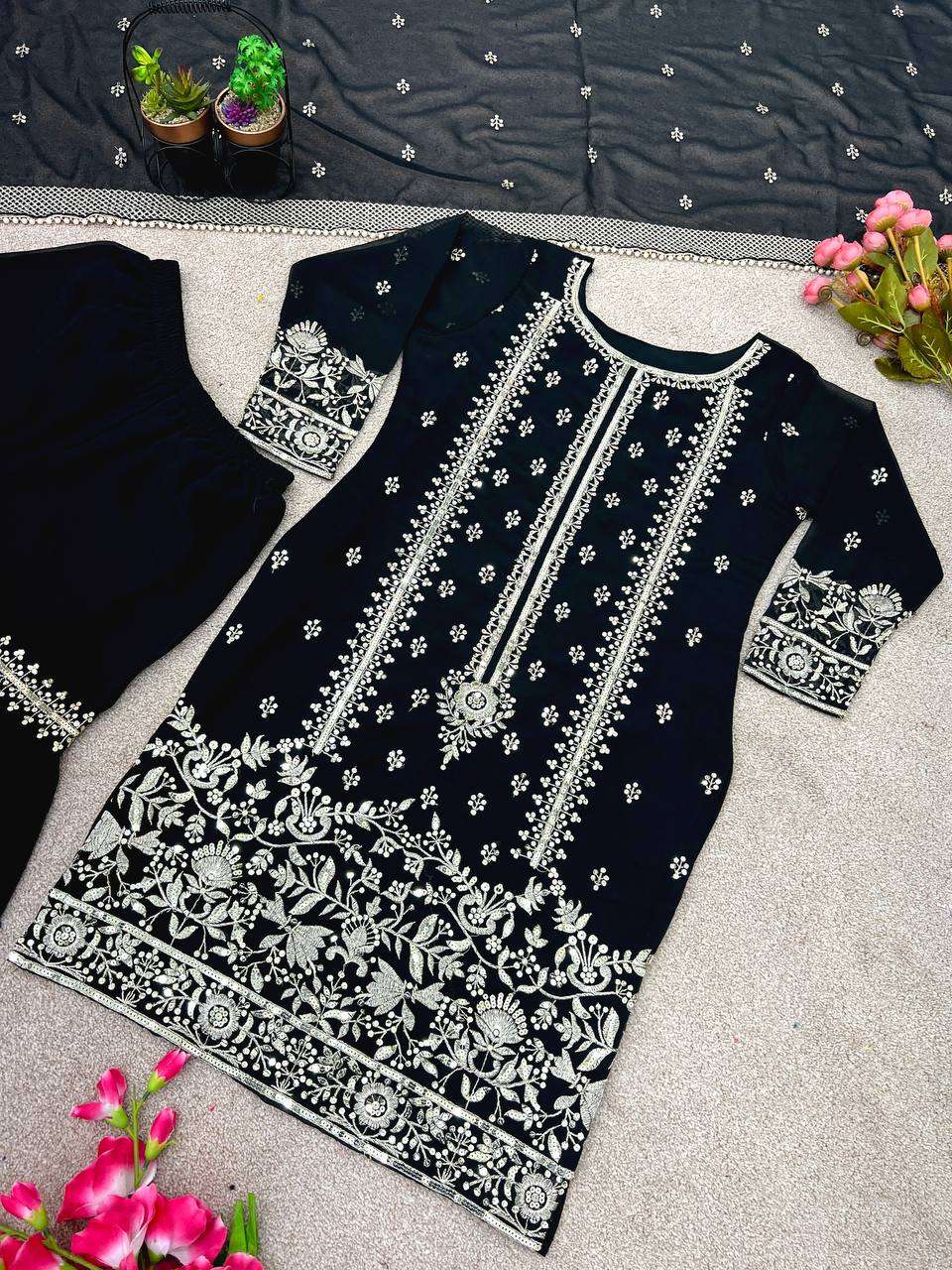 SSR 442 SHARARA SUIT