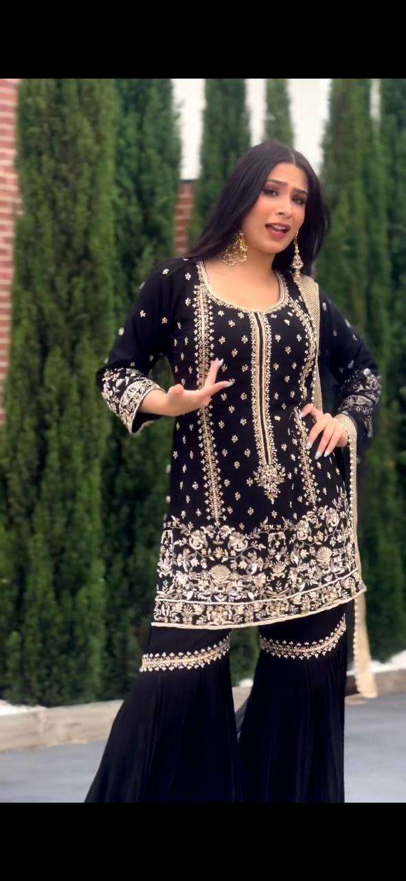 SSR 442 SHARARA SUIT