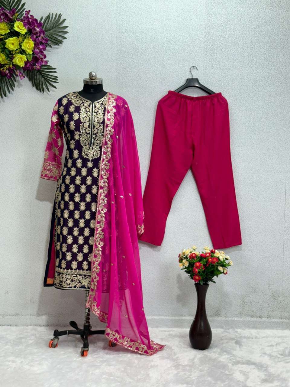 ST 128 PAKISTANI STYLE SUIT