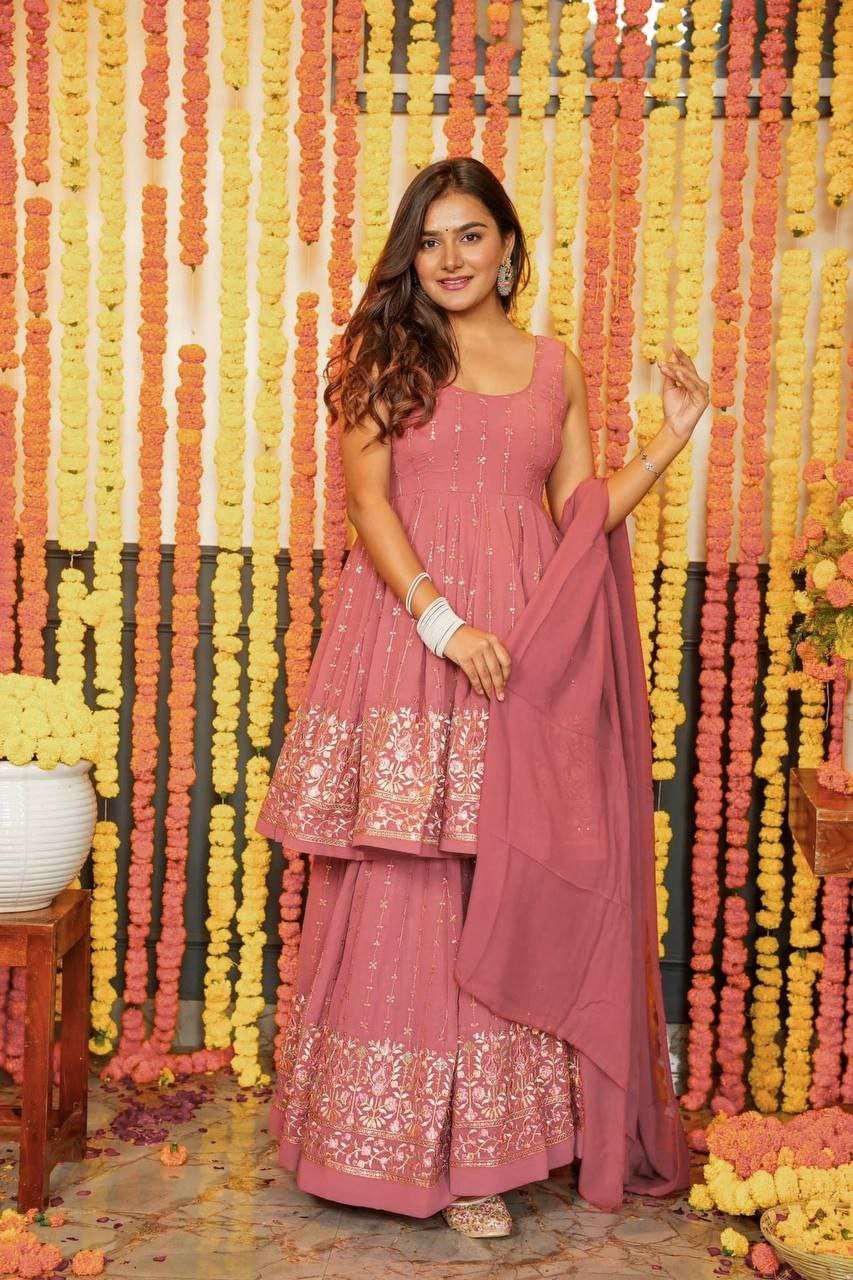 VAD 740 SHARARA SUIT