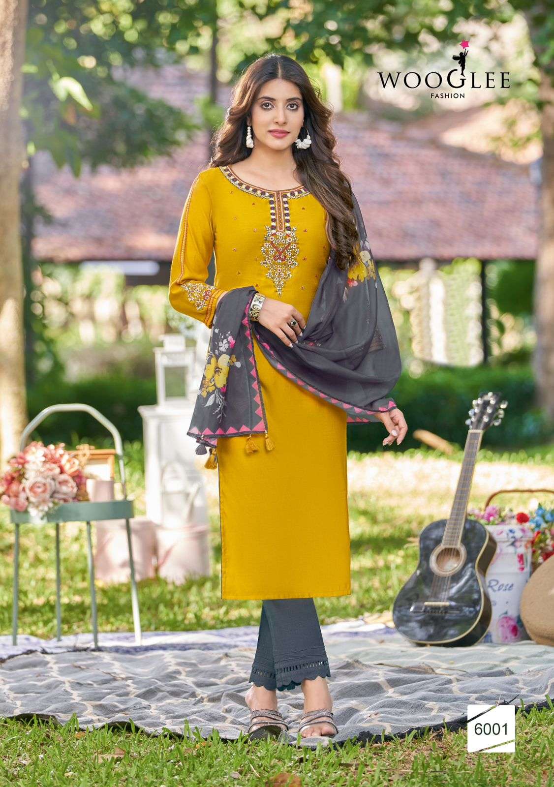 WOOGLEE KAMAKSHI VISCOSE WEAVING KURTI COMBO SET 
