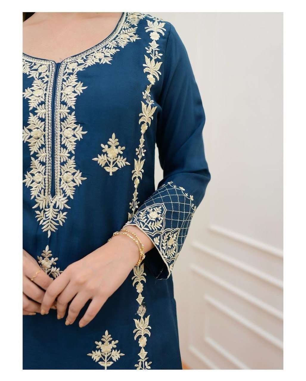 X ANGLE KURTI SET 