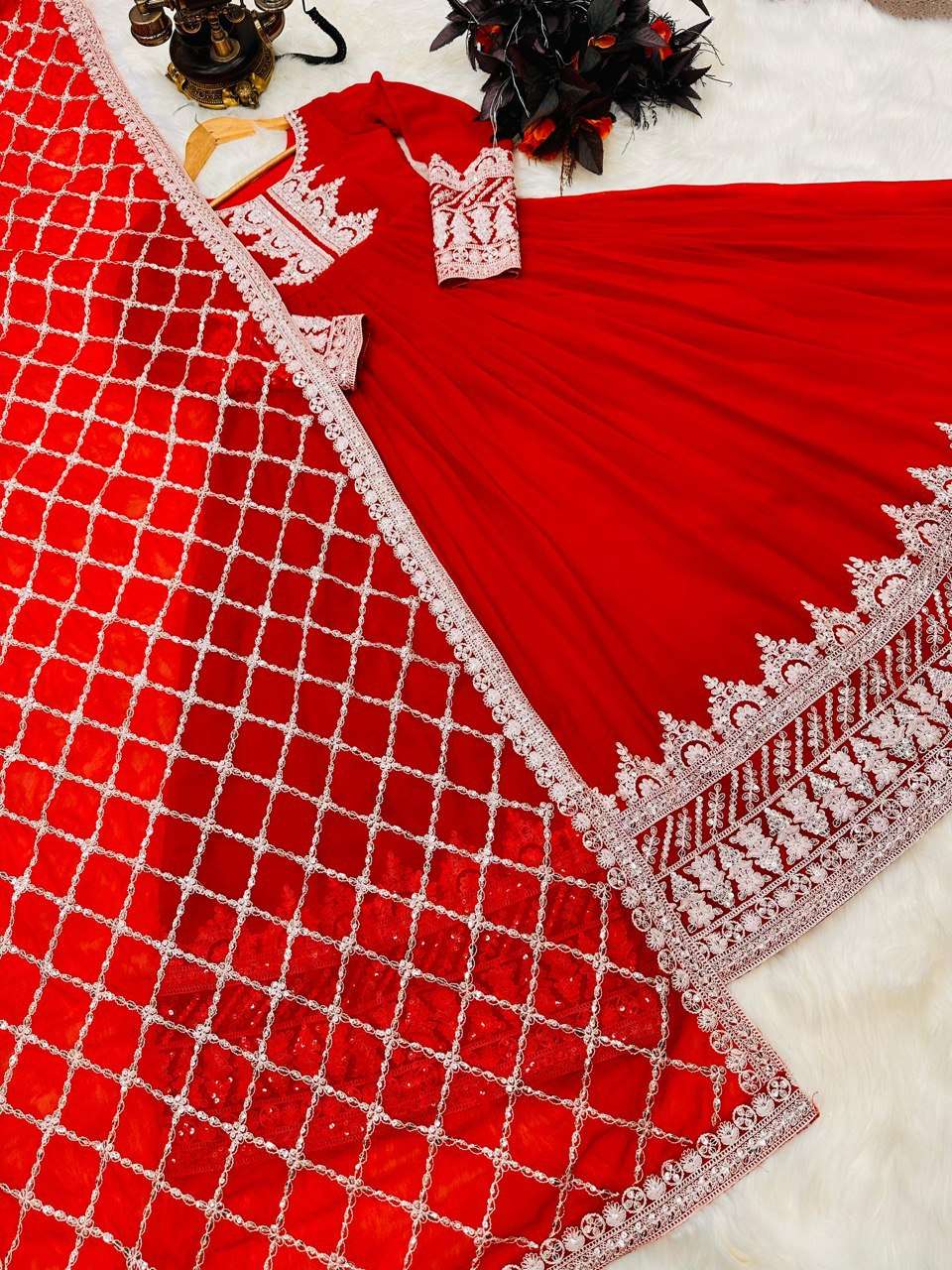 ZC 8986 ANARKALI KURTI SET