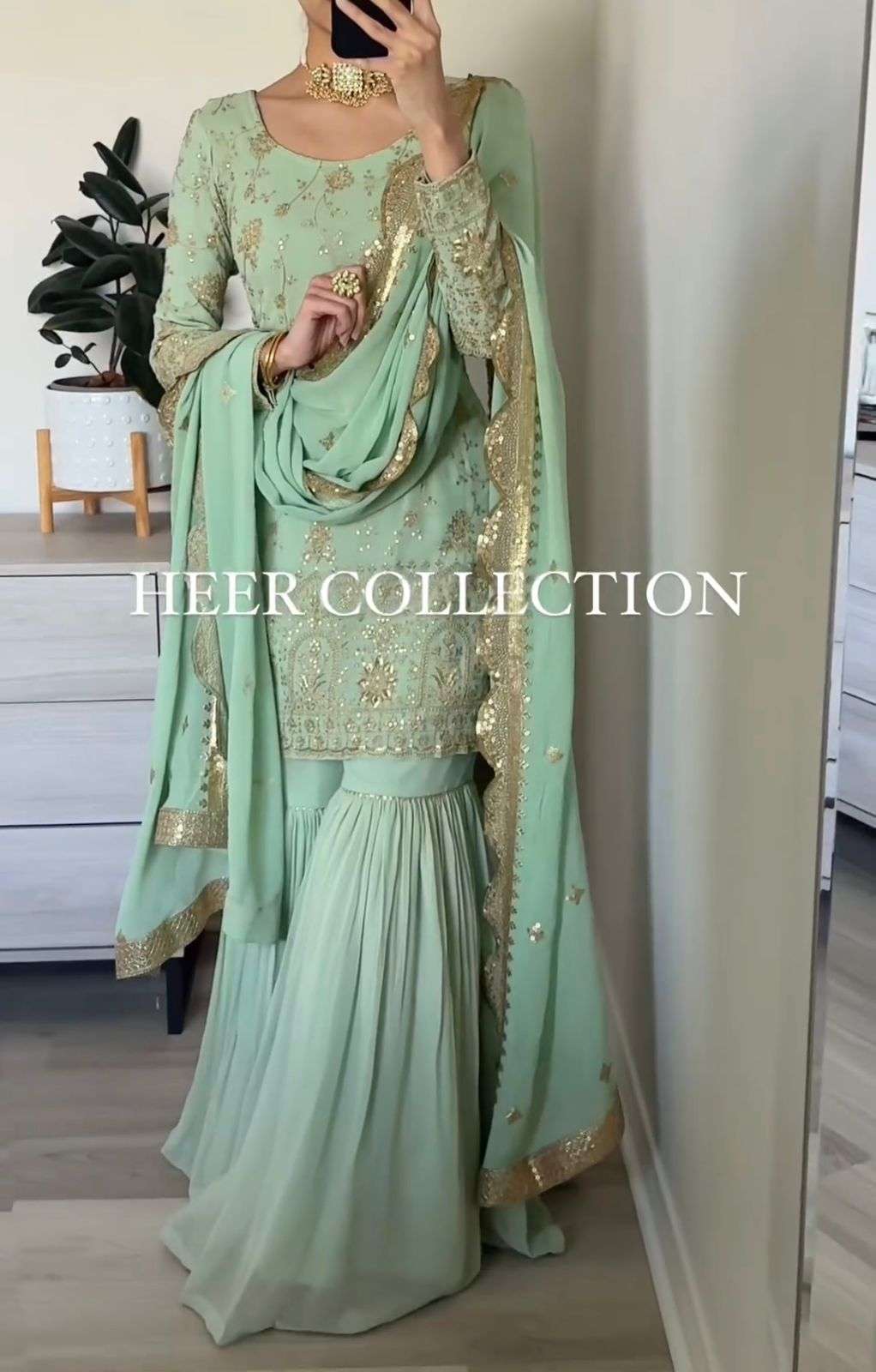 AD 139 SHARARA SUIT