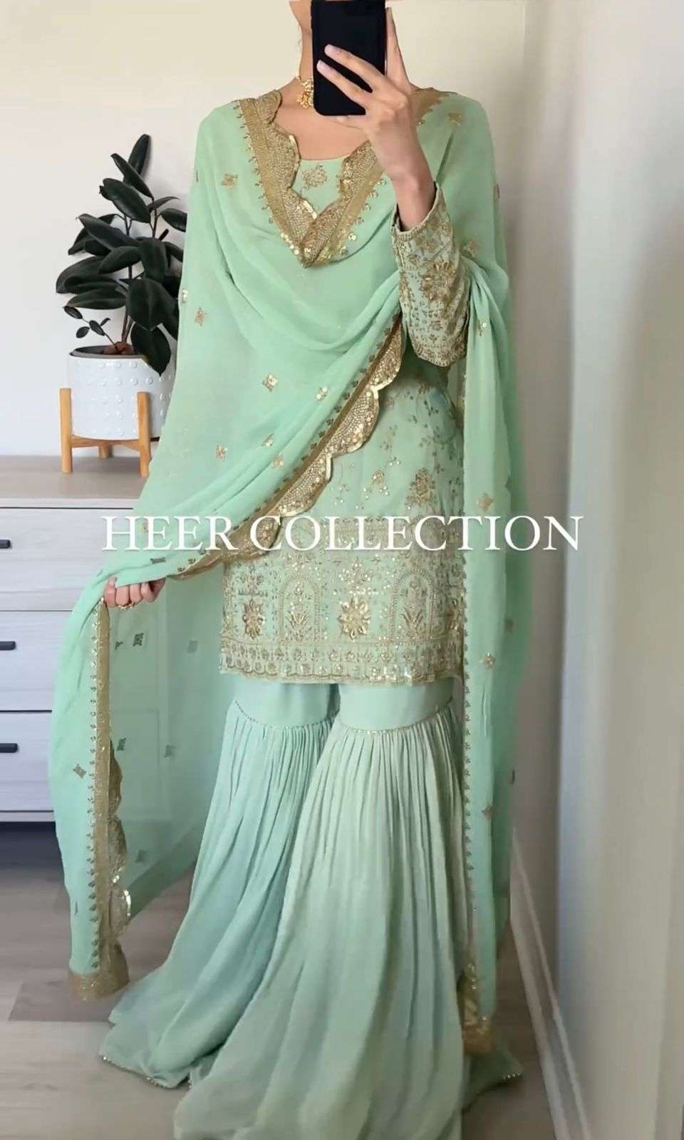 AD 139 SHARARA SUIT