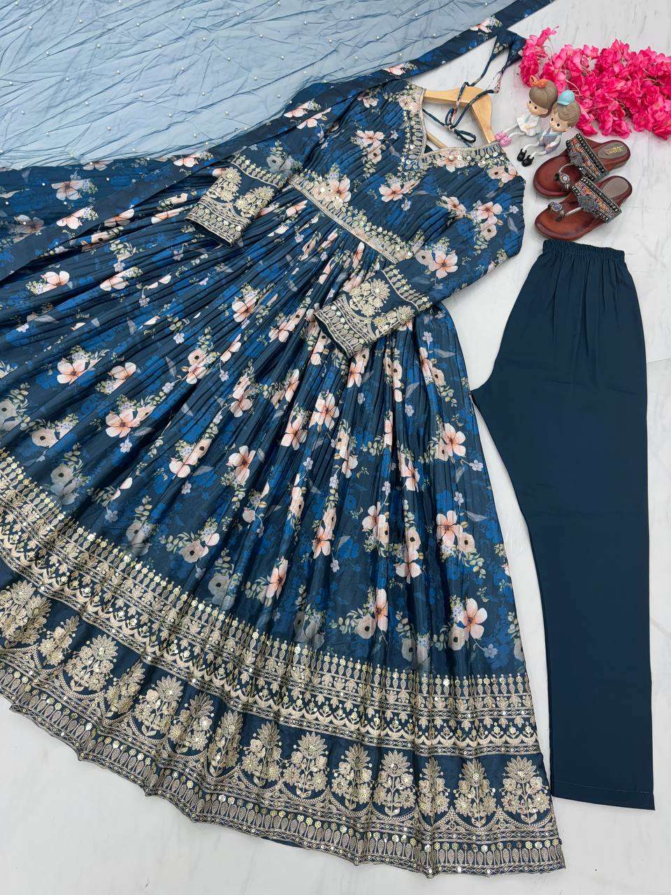 AD 143 ANARKALI KURTI SET