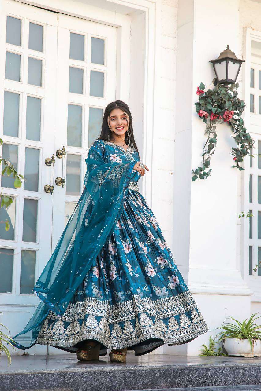 AD 143 ANARKALI KURTI SET