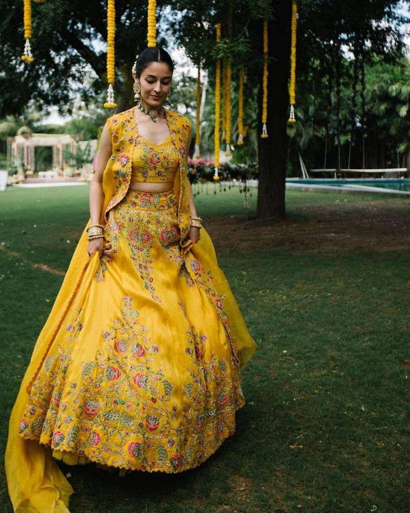 BD 1261 LEHENGA CHOLI