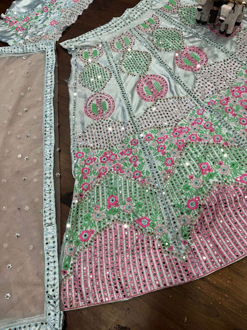 BD 1572 LEHENGA CHOLI