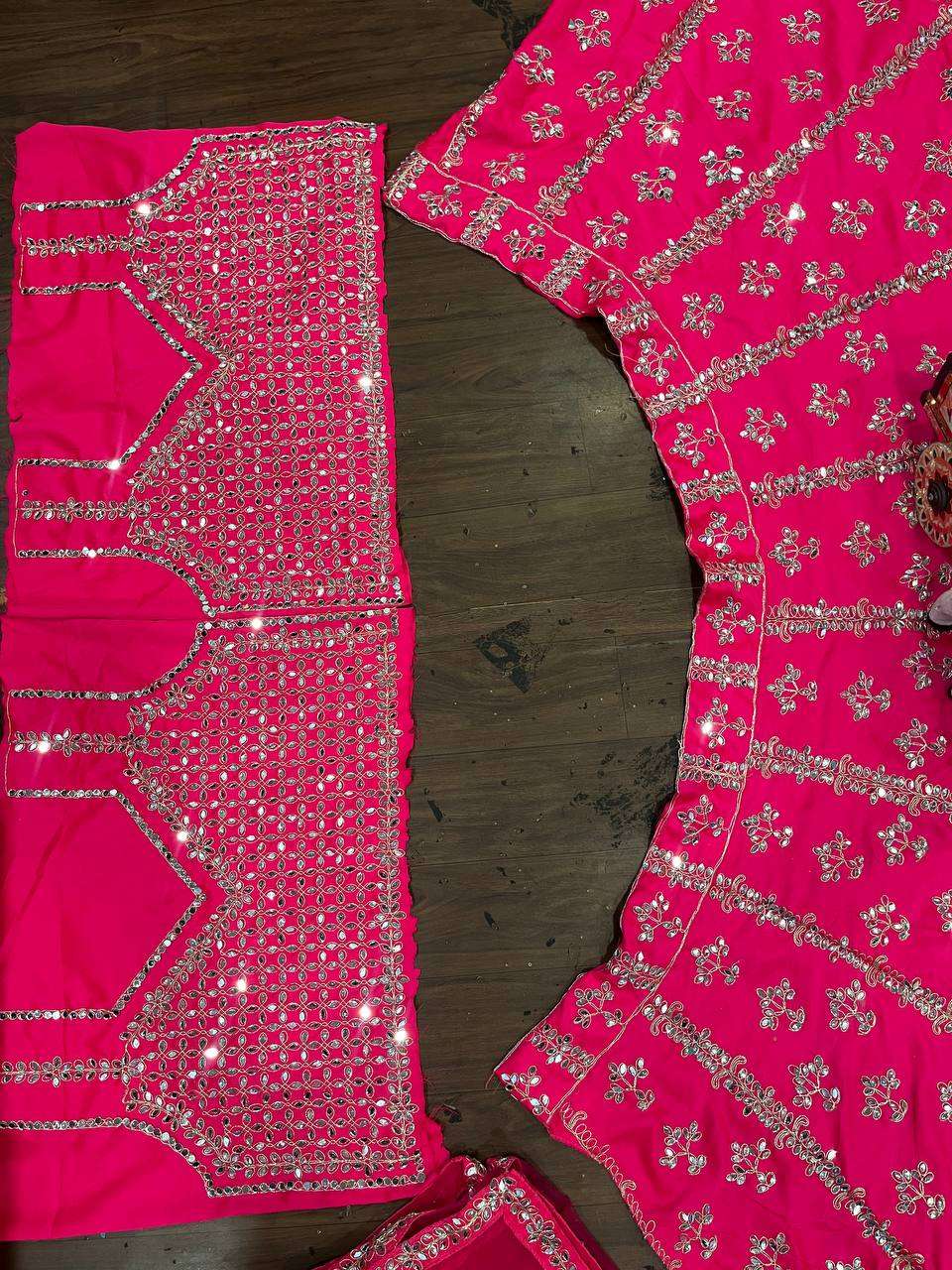BD 1576 LEHENGA CHOLI