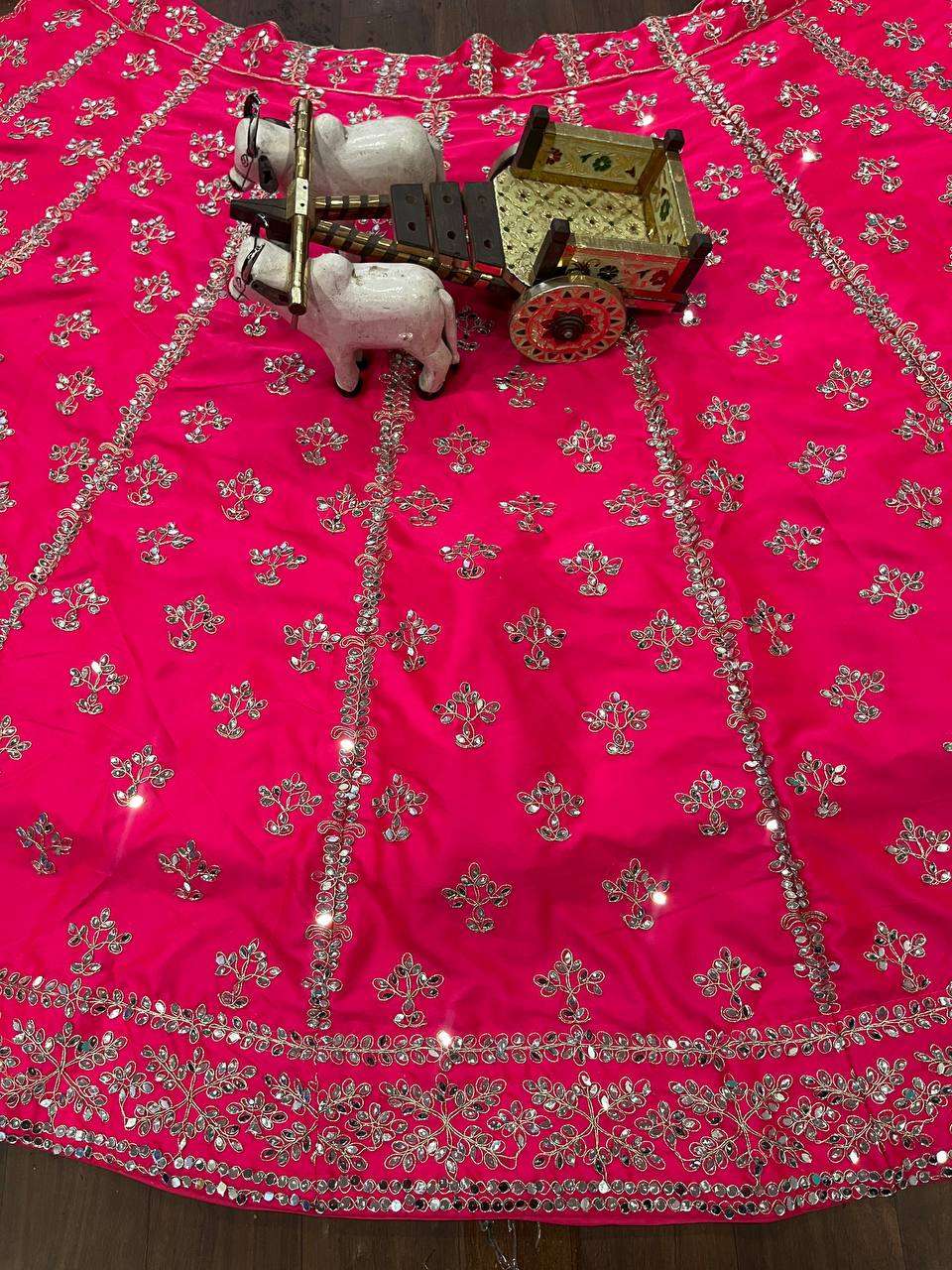BD 1576 LEHENGA CHOLI