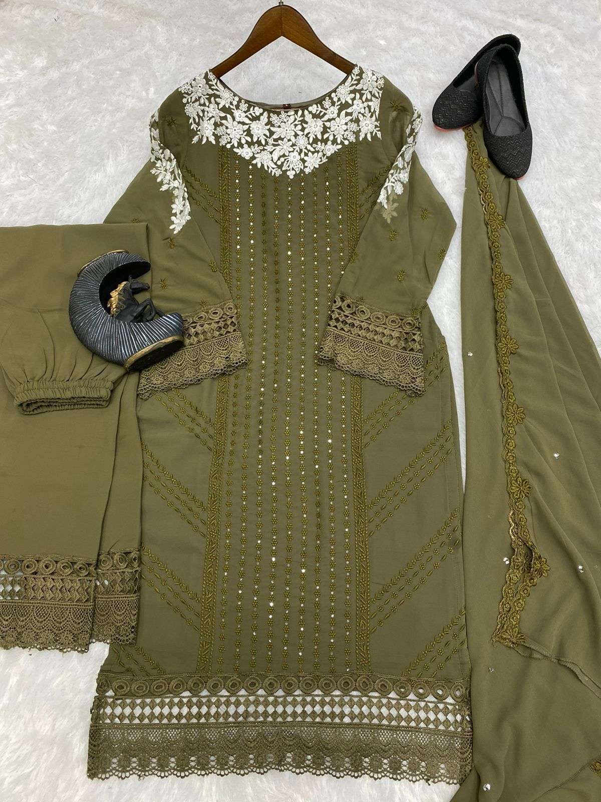 BE 128 KURTI SET