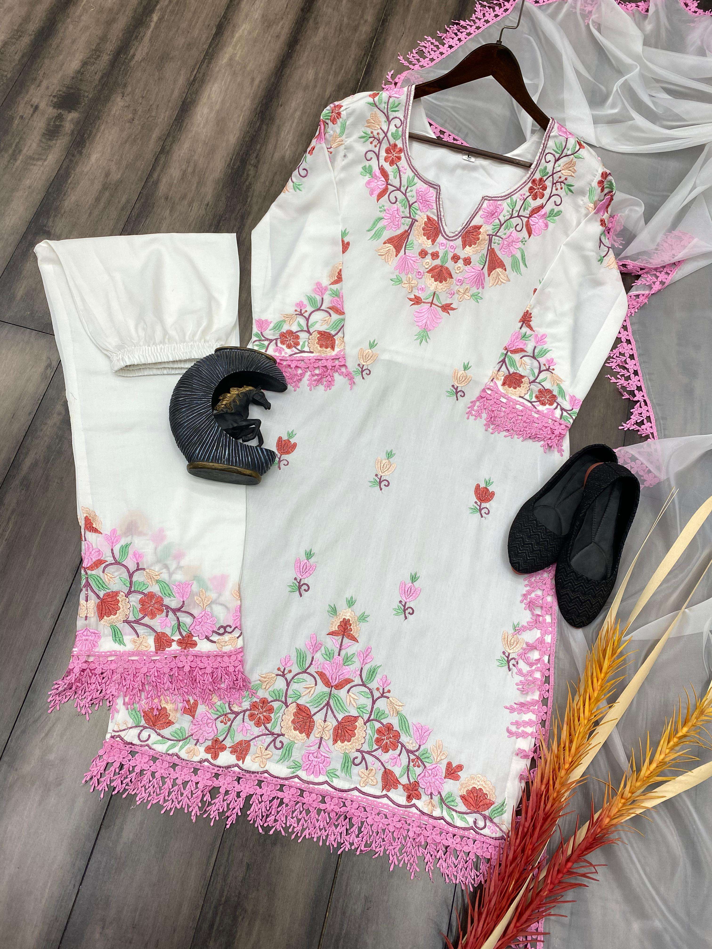 BE 229 KURTI SET