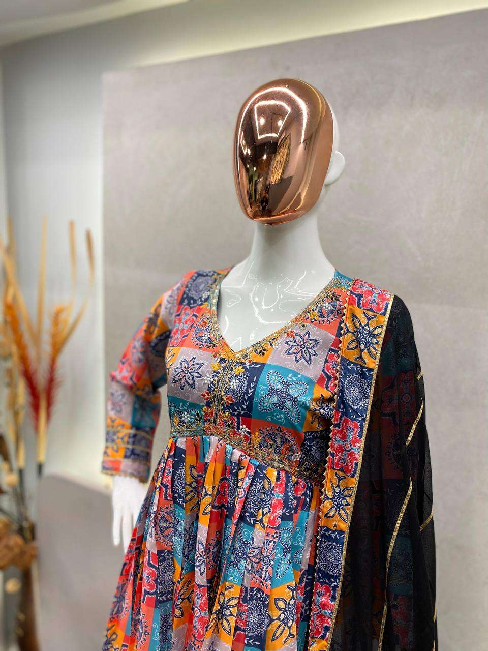 BE 238 ALIACUT KURTI SET
