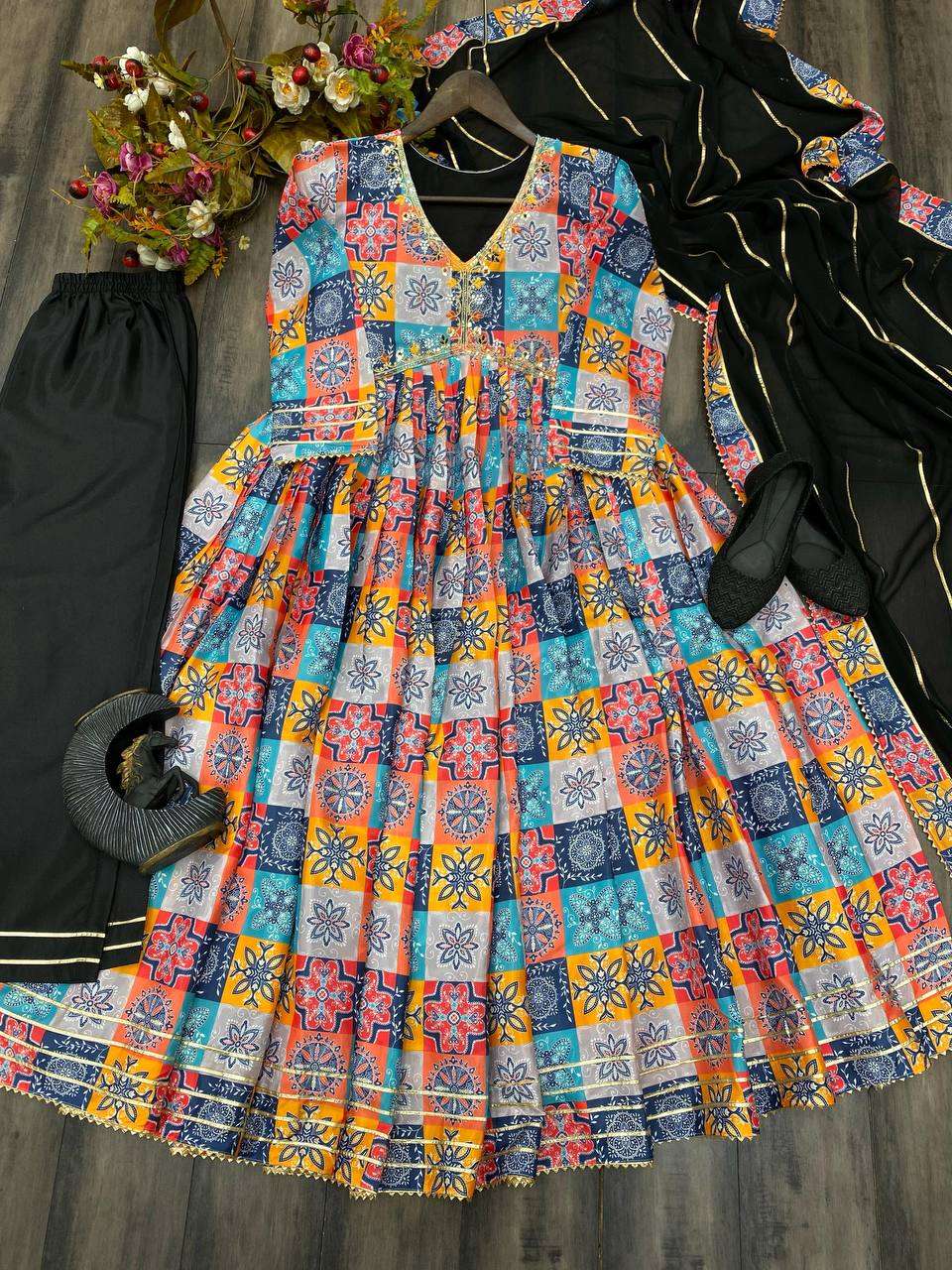 BE 238 ALIACUT KURTI SET