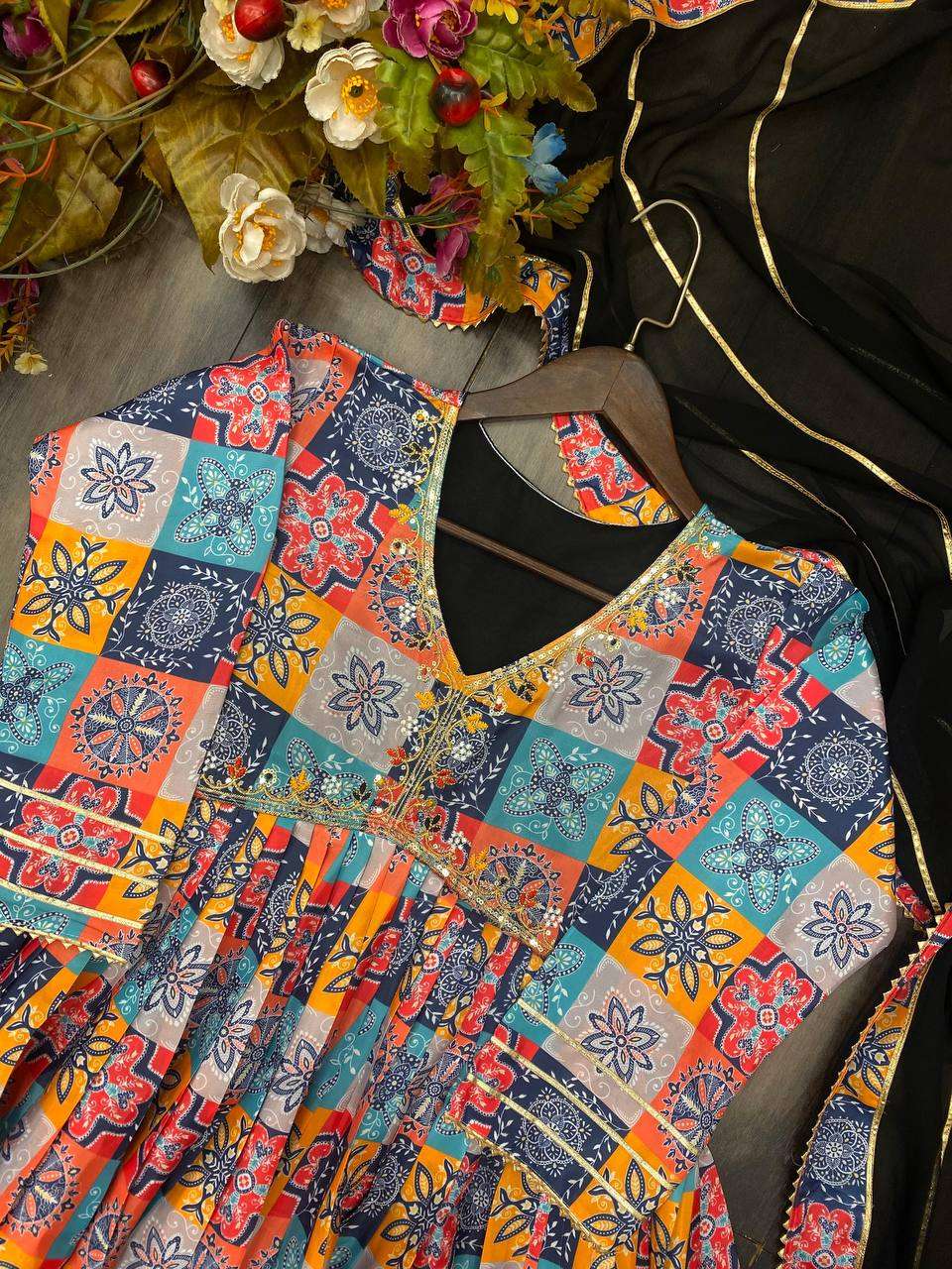 BE 238 ALIACUT KURTI SET