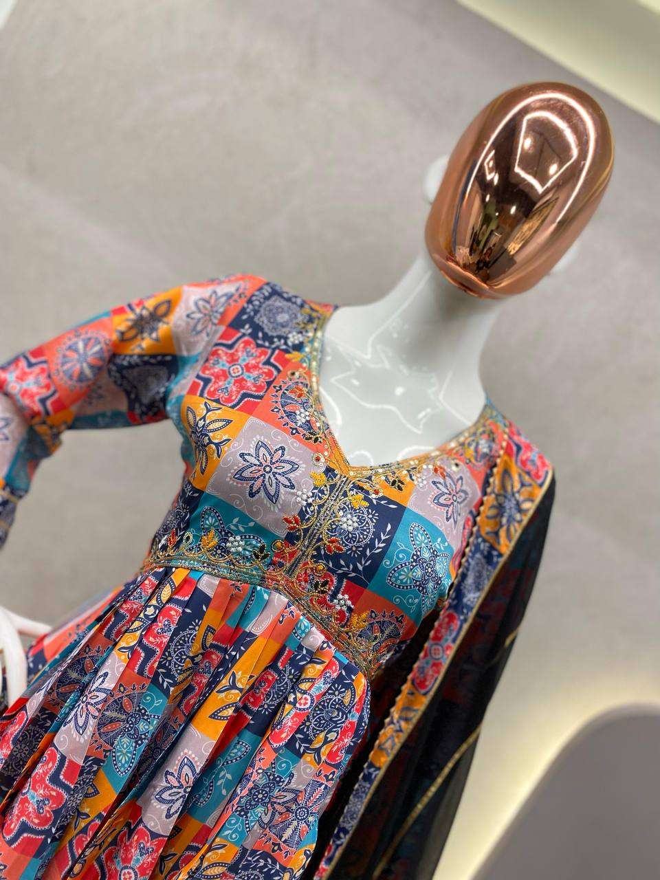 BE 238 ALIACUT KURTI SET