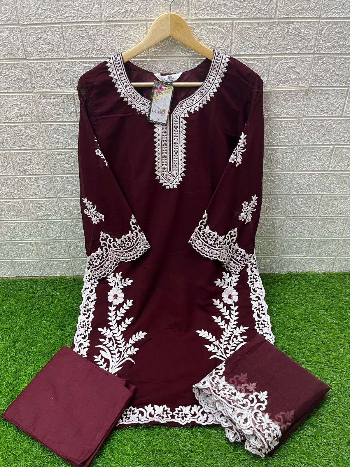 LAXURIA TRENDZ D NO 1322 GEORGETTE BEAUTIFUL DESIGNER SUIT