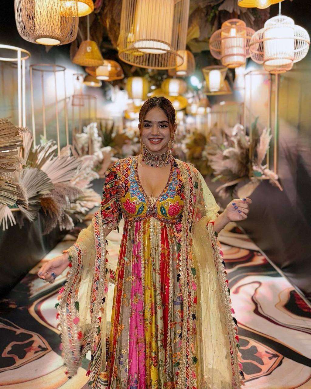 LC 1202 ANARKALI GOWN 