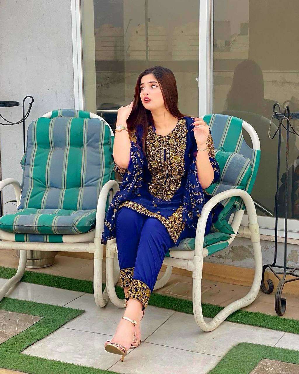 LC 1203 PAKISTANI SUIT