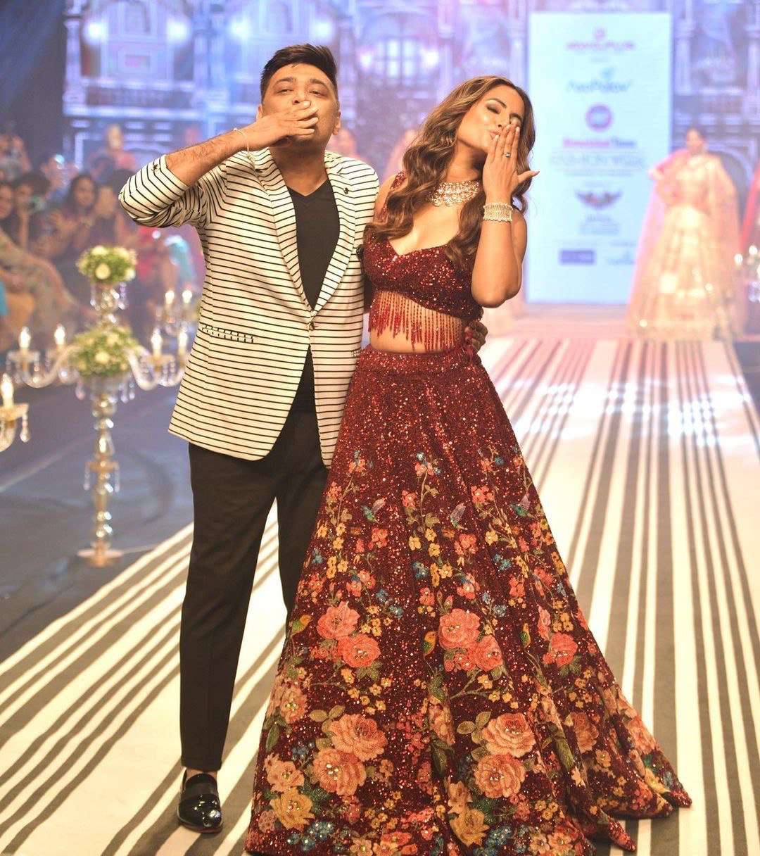 LG 540 LEHENGA CHOLI
