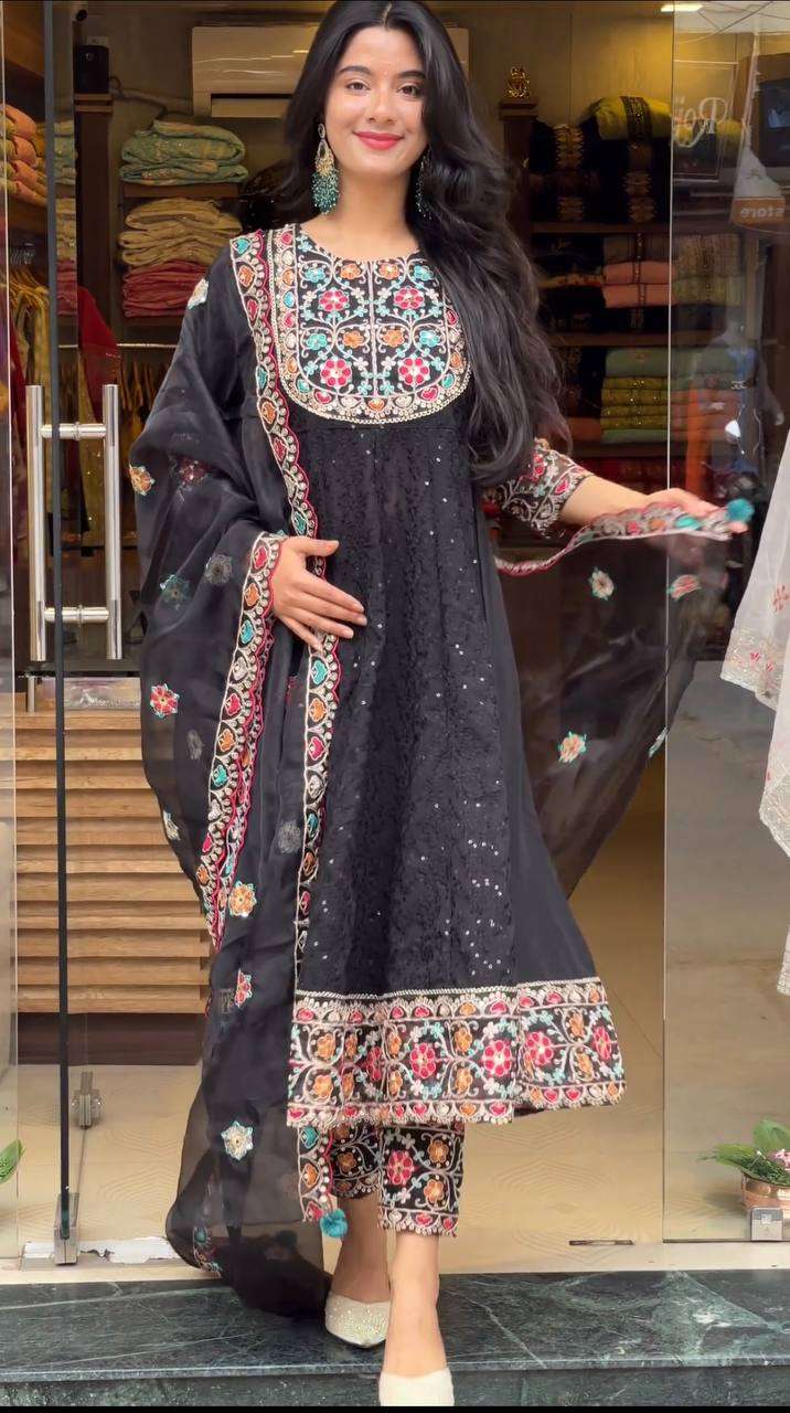 MF 385 KURTI SET