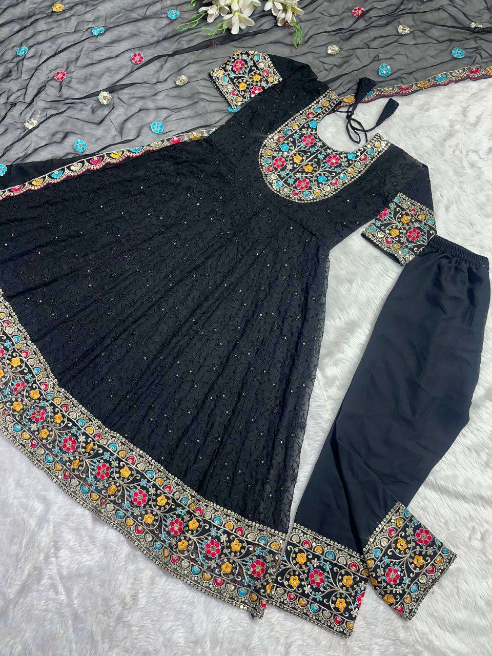 MF 385 KURTI SET