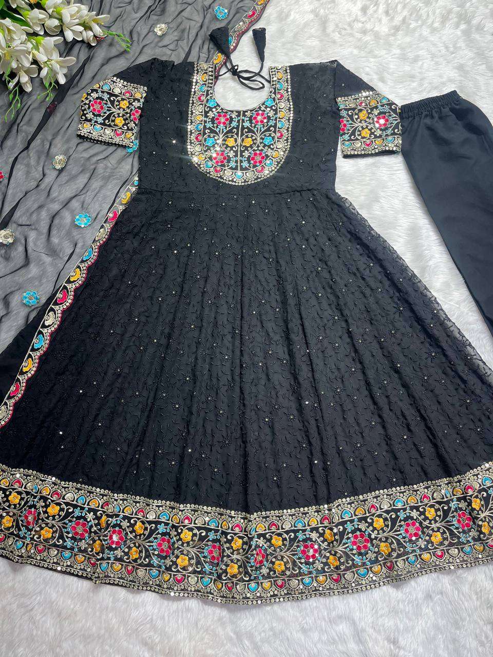 MF 385 KURTI SET