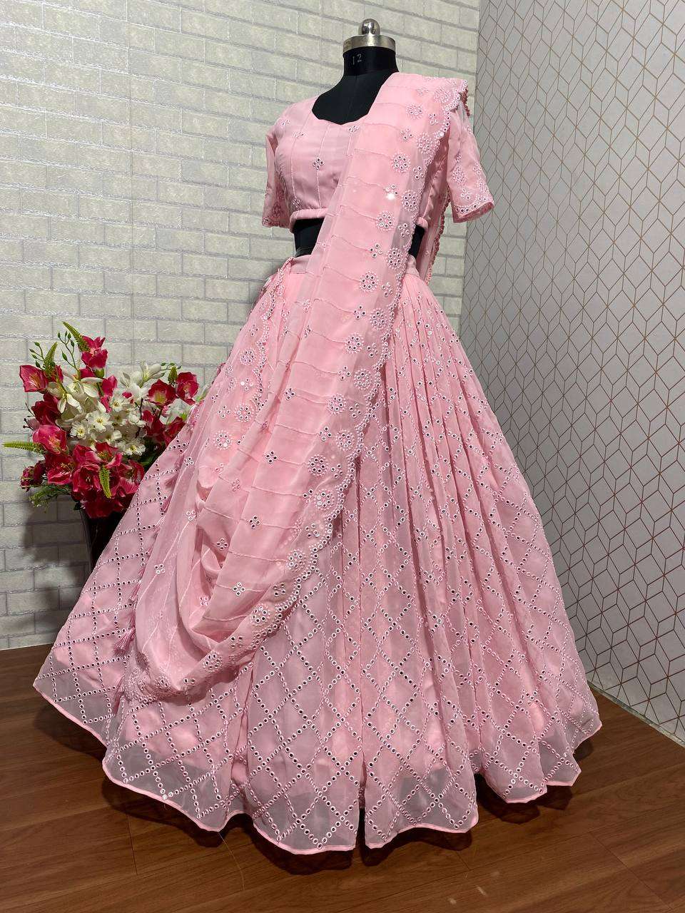 MF 390 LEHENGA CHOLI