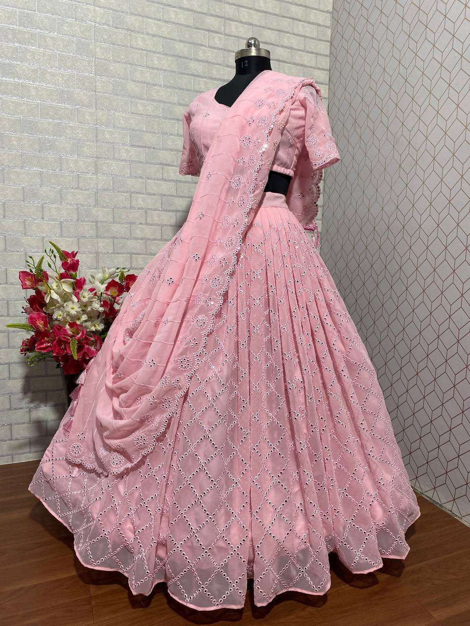 MF 390 LEHENGA CHOLI