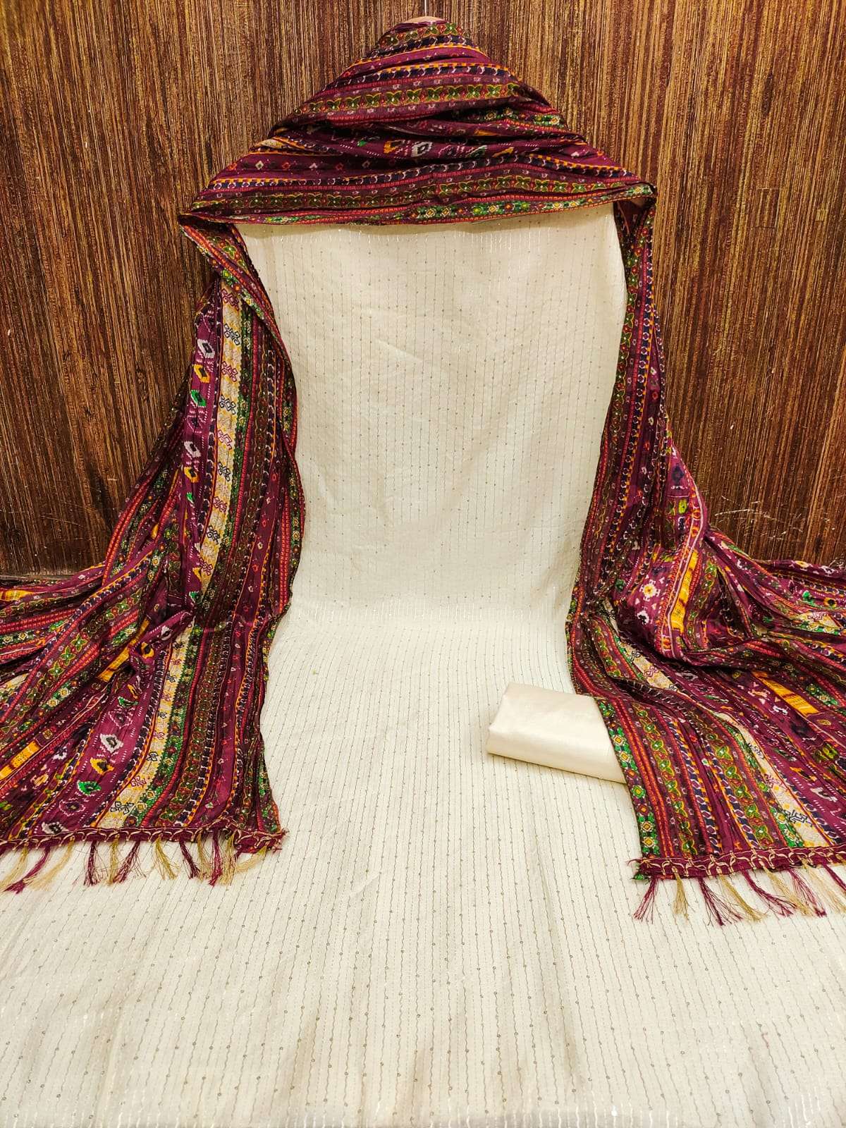 MF DRESS MATERIAL CHANDERI SILK SUIT