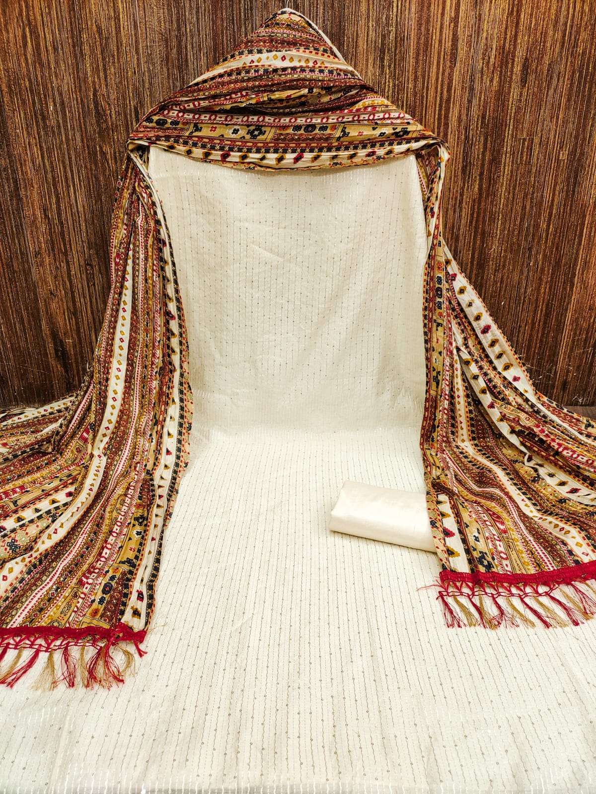 MF DRESS MATERIAL CHANDERI SILK SUIT
