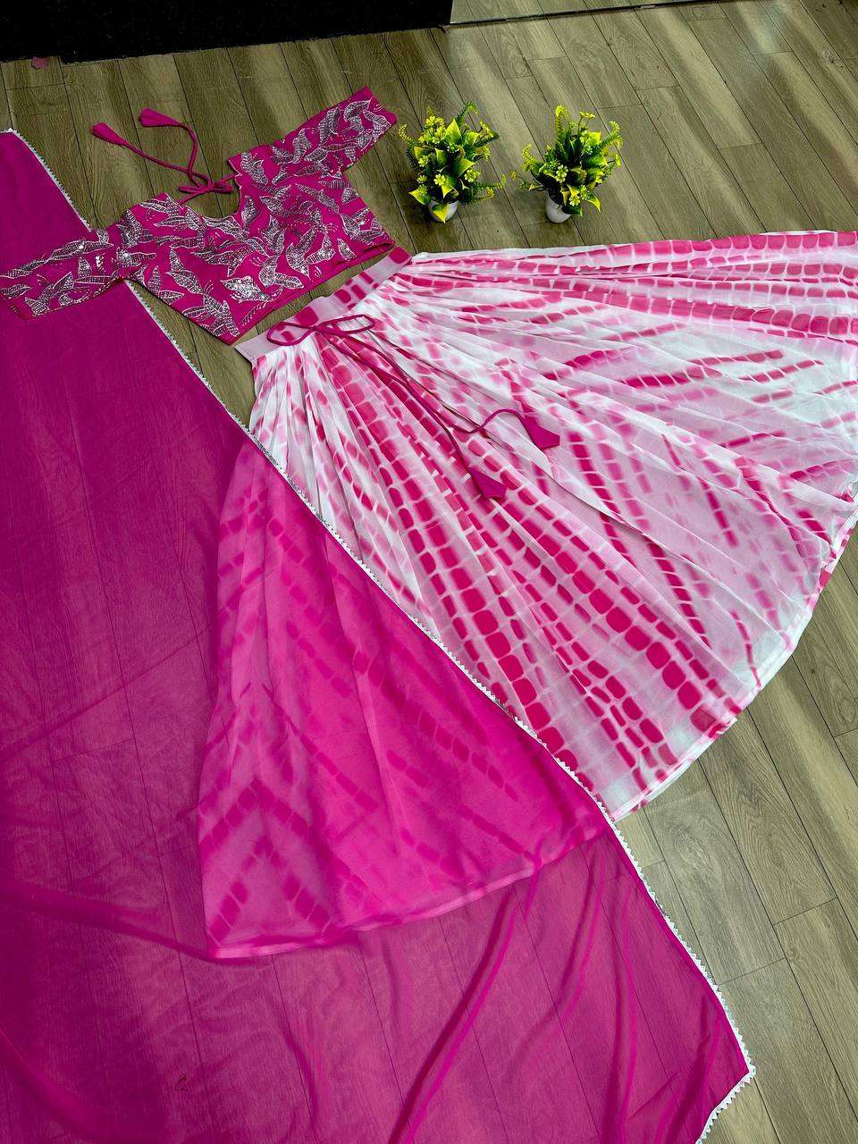 PC 323 LEHENGA CHOLI