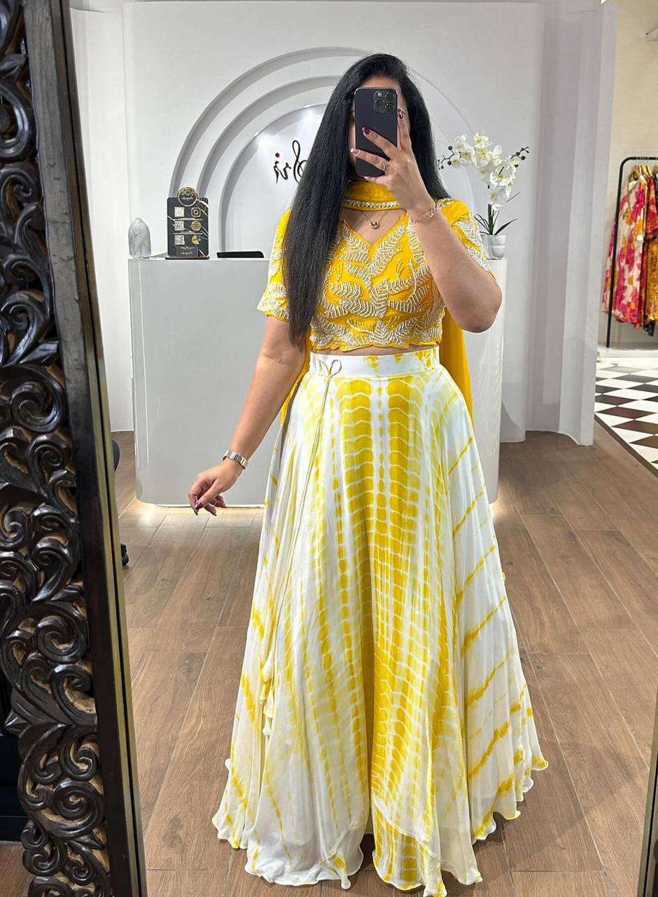 PC 323 LEHENGA CHOLI