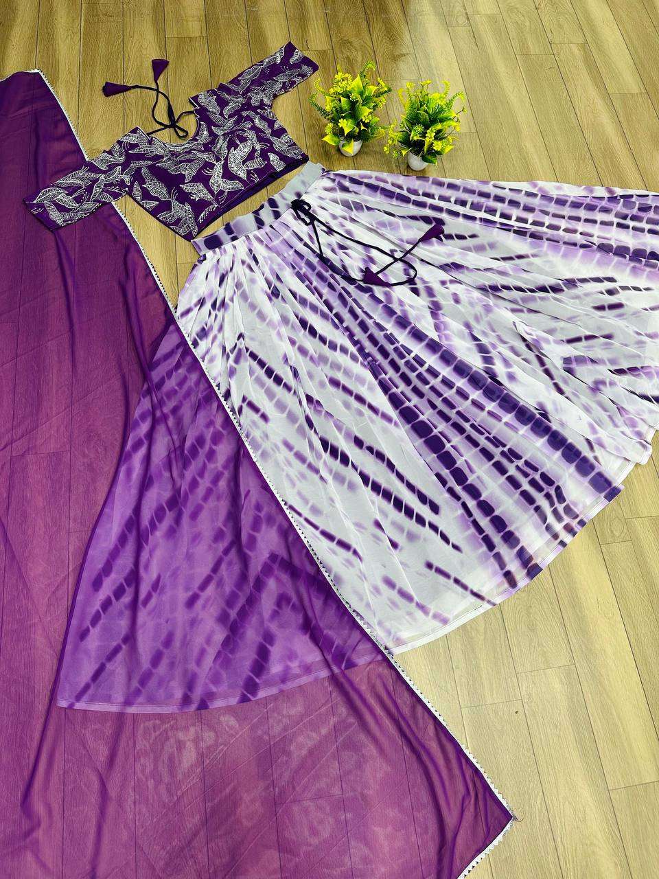 PC 323 LEHENGA CHOLI