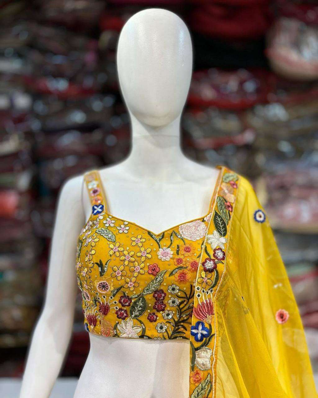 QRC 207 LEHENGA CHOLI