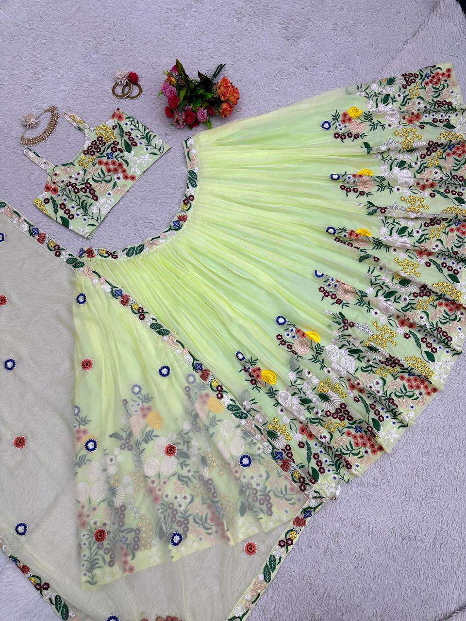 QRC 207 LEHENGA CHOLI