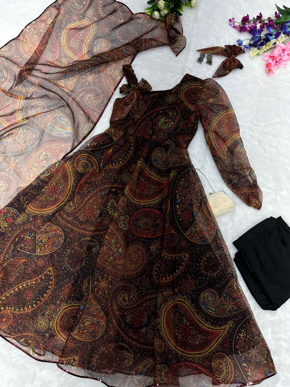 SC 143 KURTI SET