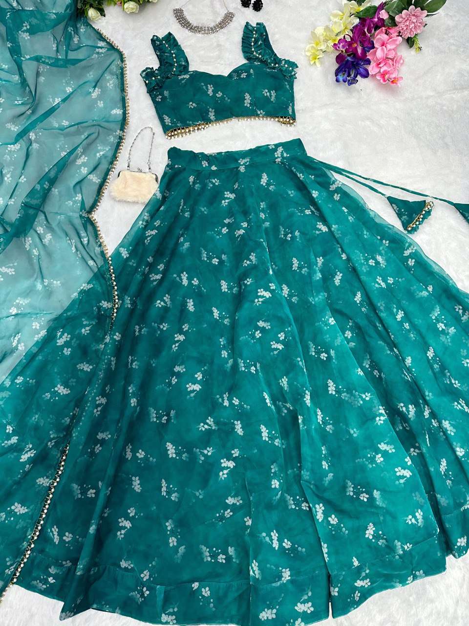 SC 167 LEHENGA CHOLI