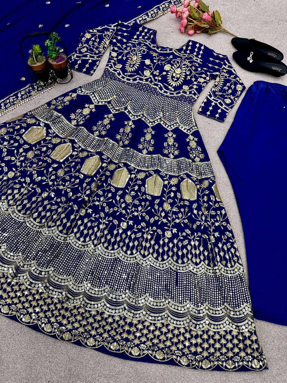 SR 1603 GOWN SET