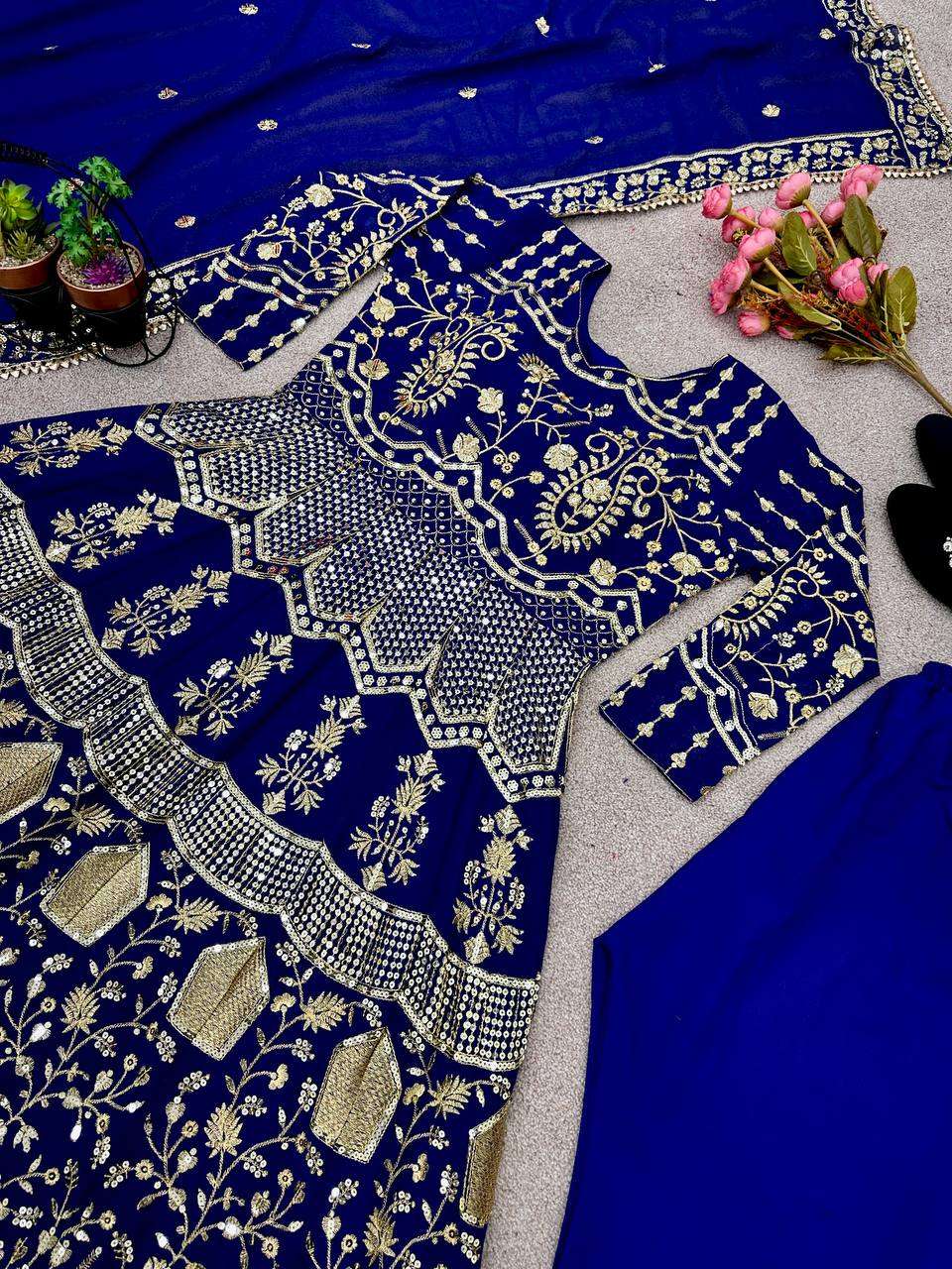 SR 1603 GOWN SET
