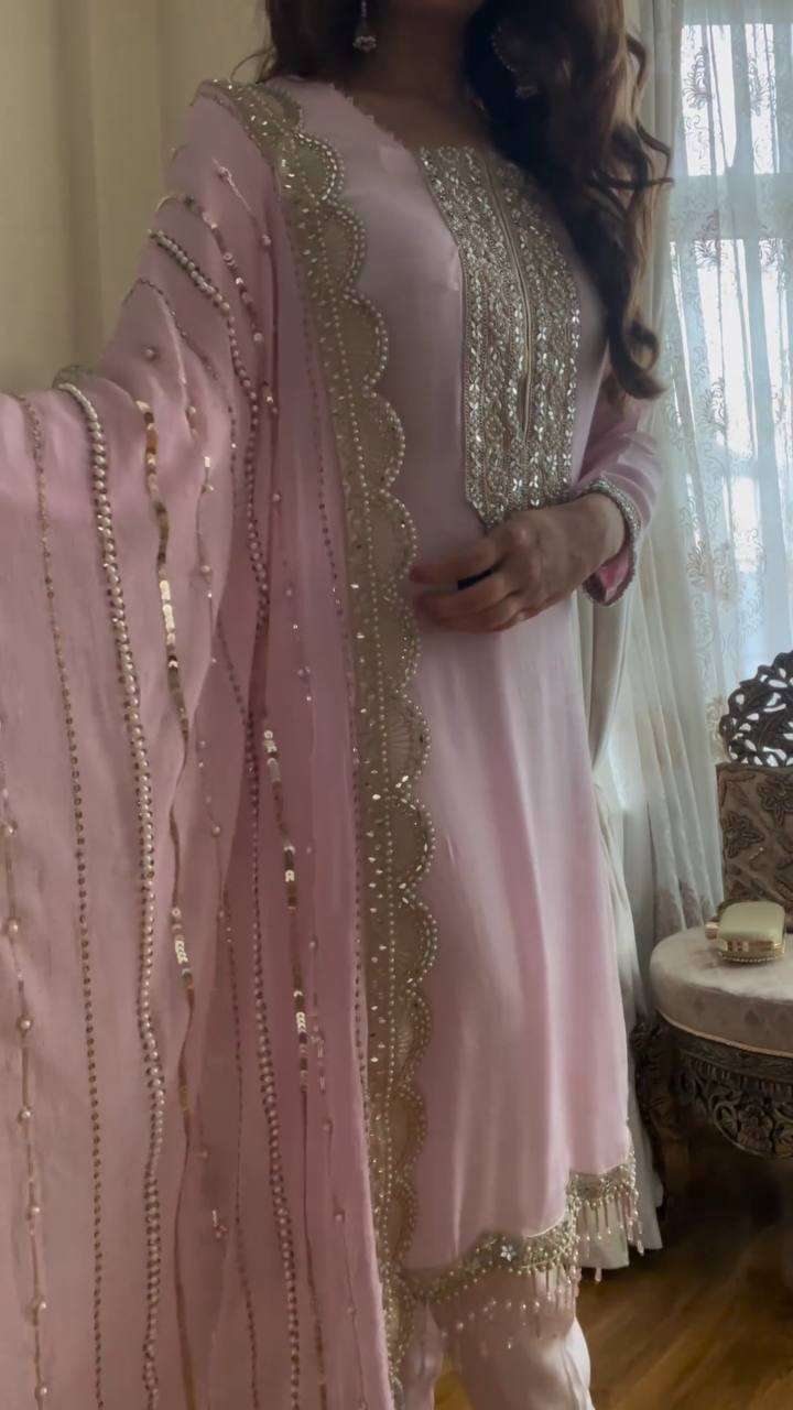 SR 1604 PAKISTANI SUIT